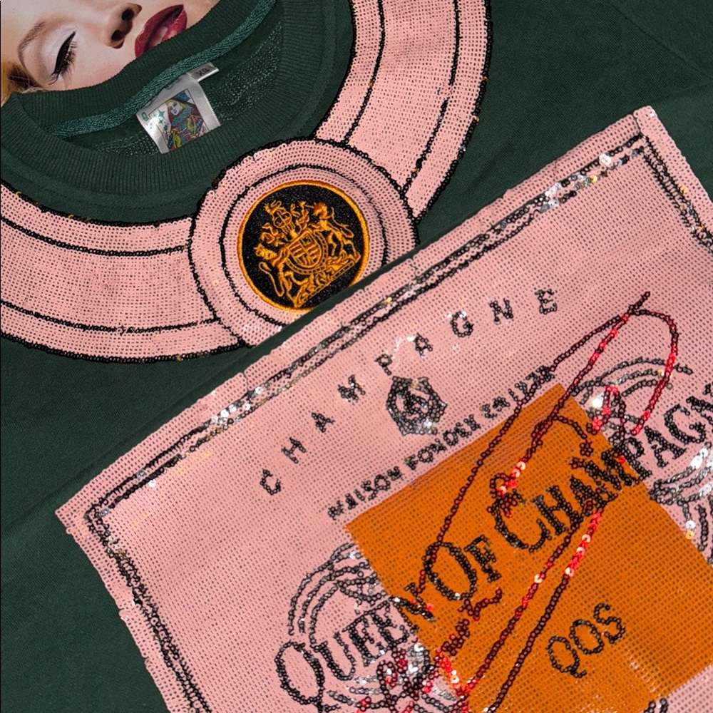 🫦🥂•👑 Queen of Sparkles x Cheers!… to the Queen Vibes 🥂 - Picture 1 of 10